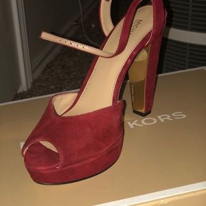 Michael Kors heels .. size 6 1/2